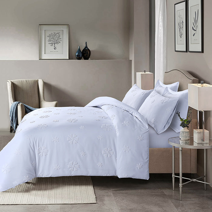 Tufted Duvet Cover Set in White Flower