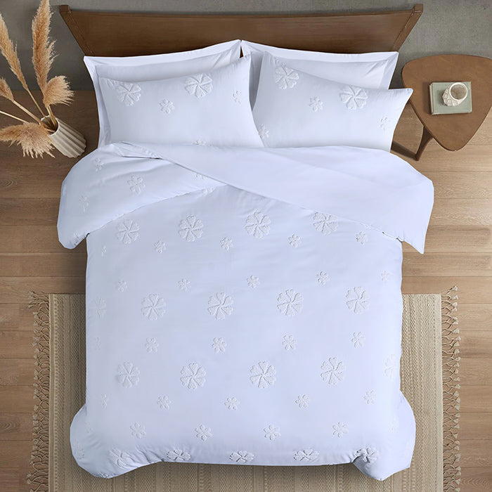 Tufted Duvet Cover Set in White Flower