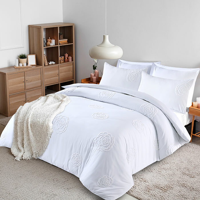 Tufted Duvet Cover Set in White Rose