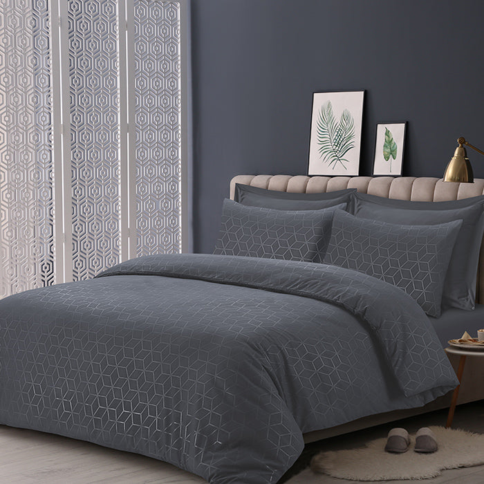 Embossed Duvet Cover Set in Dark Grey Geometric