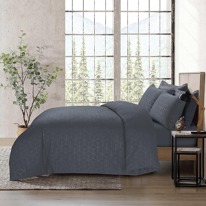 Embossed Duvet Cover Set in Dark Grey Geometric