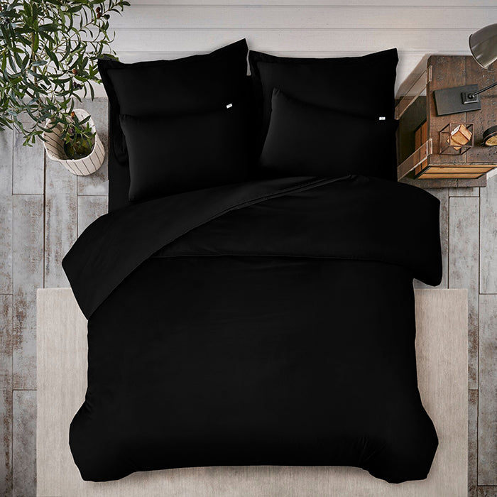 Duvet Cover Set in Black