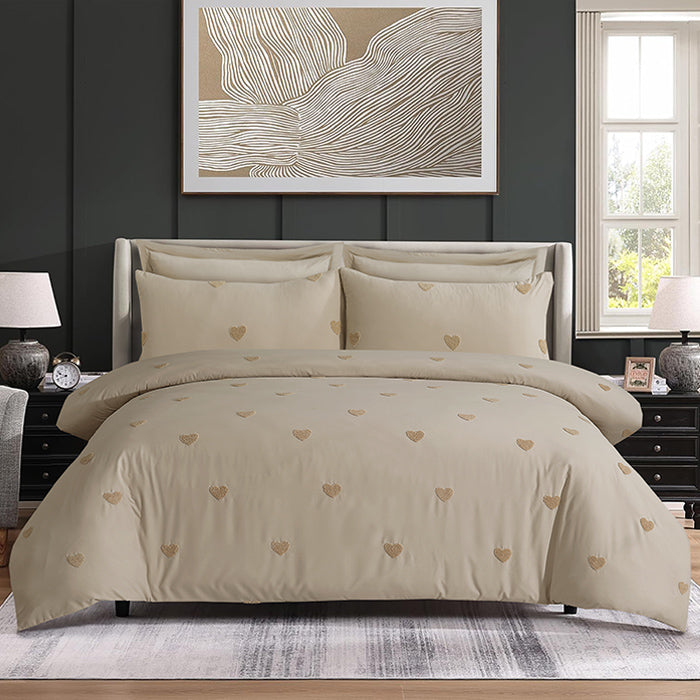 Tufted Duvet Cover Set in Beige Heart