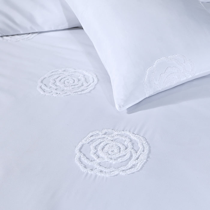 Tufted Duvet Cover Set in White Rose