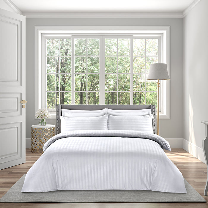 Embossed Duvet Cover Set in White Stripes