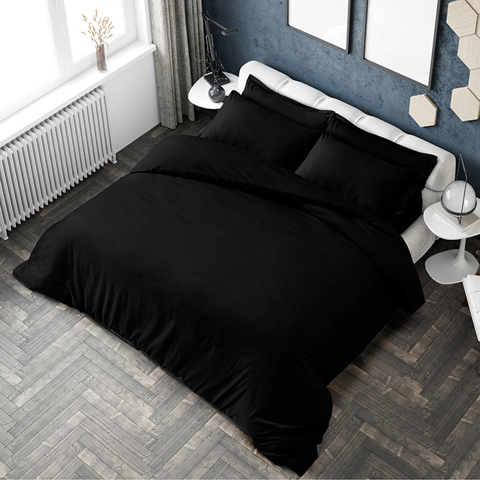 Duvet Cover Set in Black